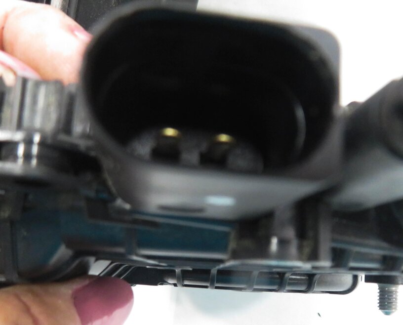 Thumbnail 8: 09-16 BMW 528i 535i 550i 750i 760i (F01 F10) RIGHT FRONT SOFT CLOSE DOOR LATCH