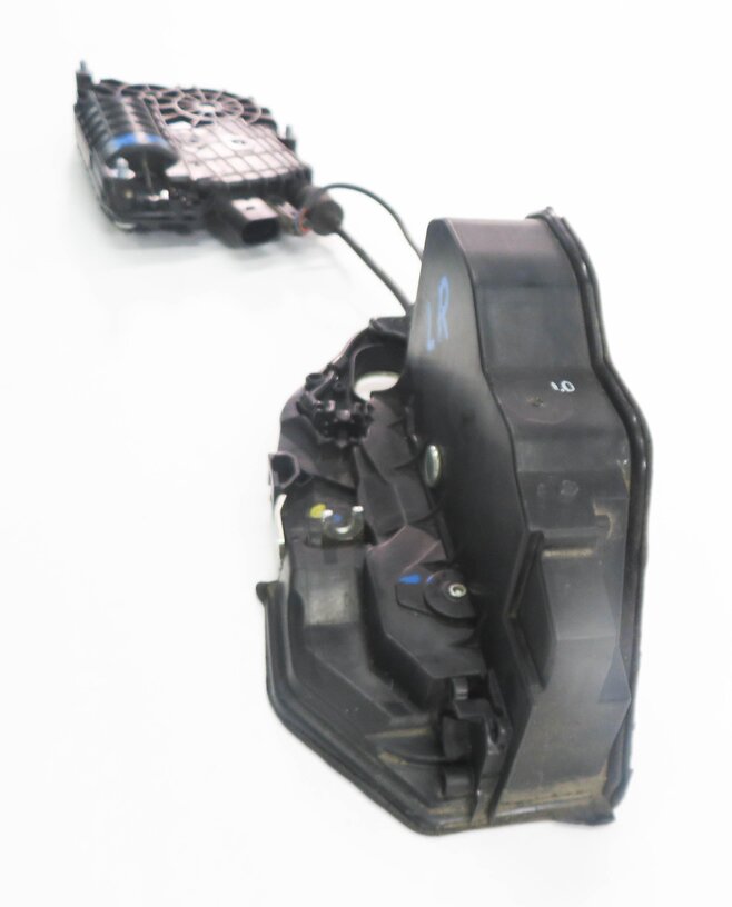 Thumbnail 3: 2011-2015 BMW 740i 750i 760i (F01) LEFT SIDE REAR DOOR LOCK LATCH (SOFT CLOSE)