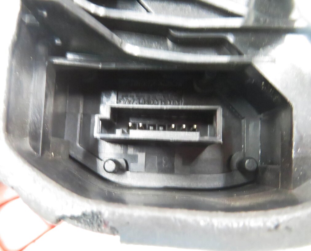 Thumbnail 9: 2011-2015 BMW 740i 750i 760i (F01) LEFT SIDE REAR DOOR LOCK LATCH (SOFT CLOSE)