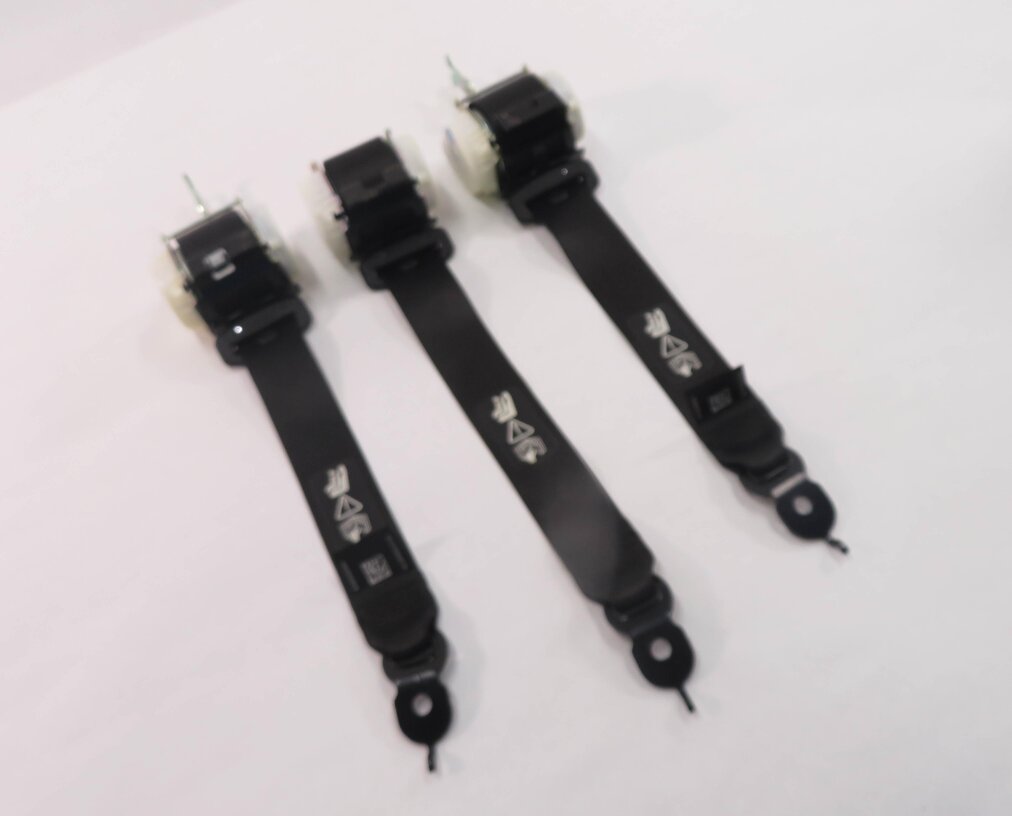 2010 BMW 750i (F01) REAR SEAT SEATBELT RETRACTOR SET-3 (BLACK)