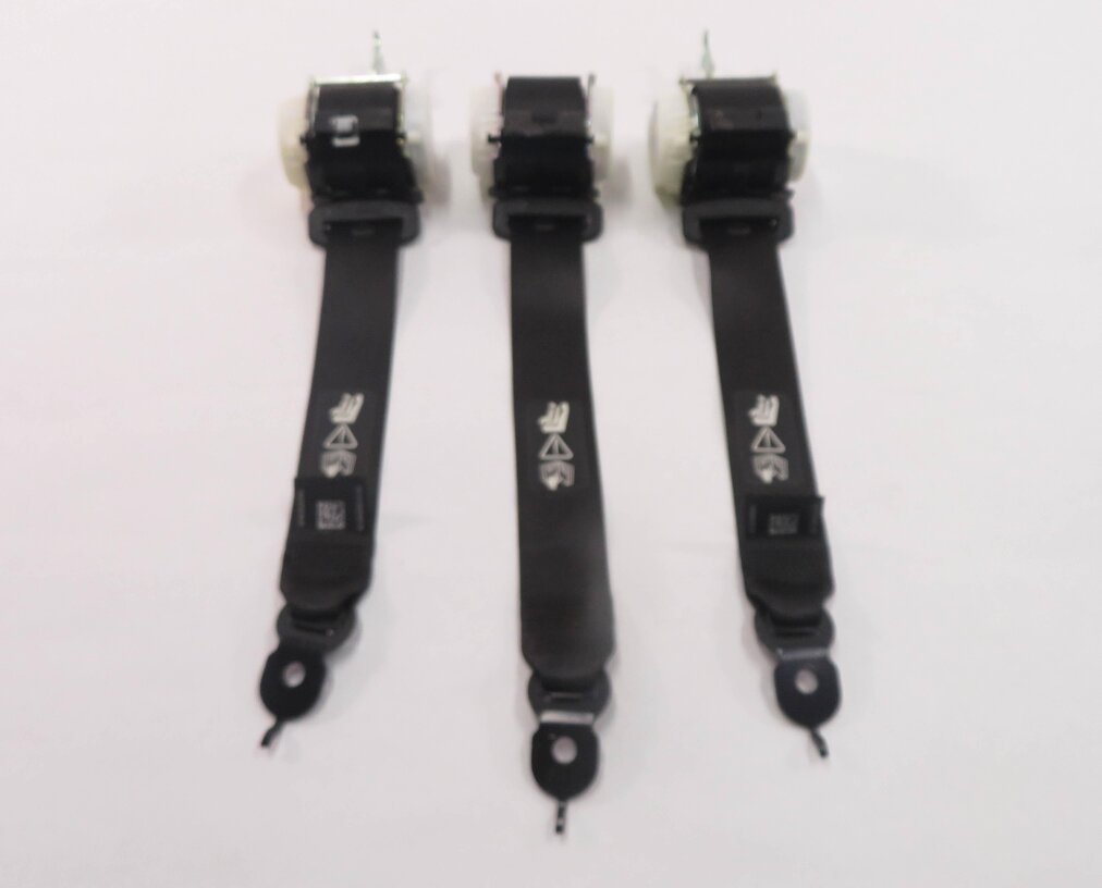 Thumbnail 2: 2010 BMW 750i (F01) REAR SEAT SEATBELT RETRACTOR SET-3 (BLACK)