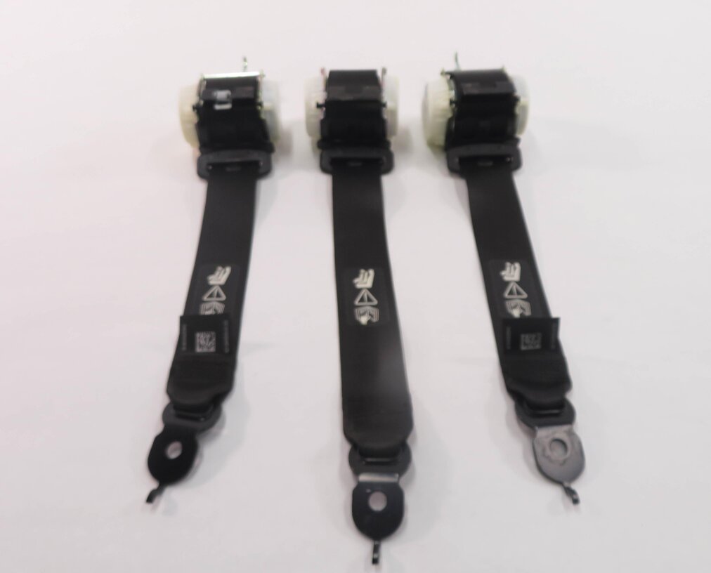 Thumbnail 3: 2010 BMW 750i (F01) REAR SEAT SEATBELT RETRACTOR SET-3 (BLACK)