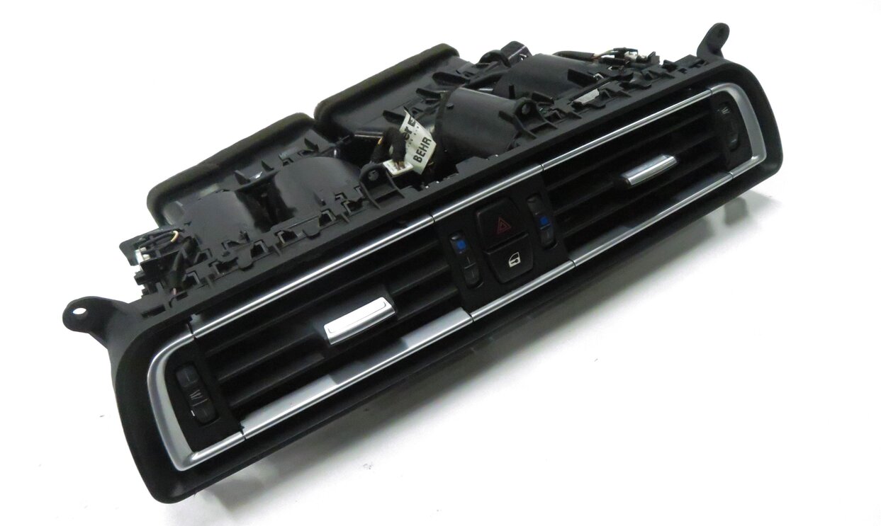 2010 BMW 750i (F01) CENTER DASH HEATER A/C AIR VENT w/ HAZARD & CENTRAL LOCK
