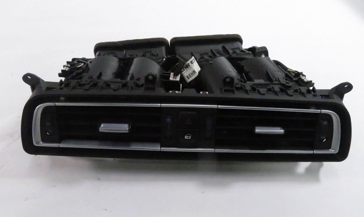 Thumbnail 2: 2010 BMW 750i (F01) CENTER DASH HEATER A/C AIR VENT w/ HAZARD & CENTRAL LOCK