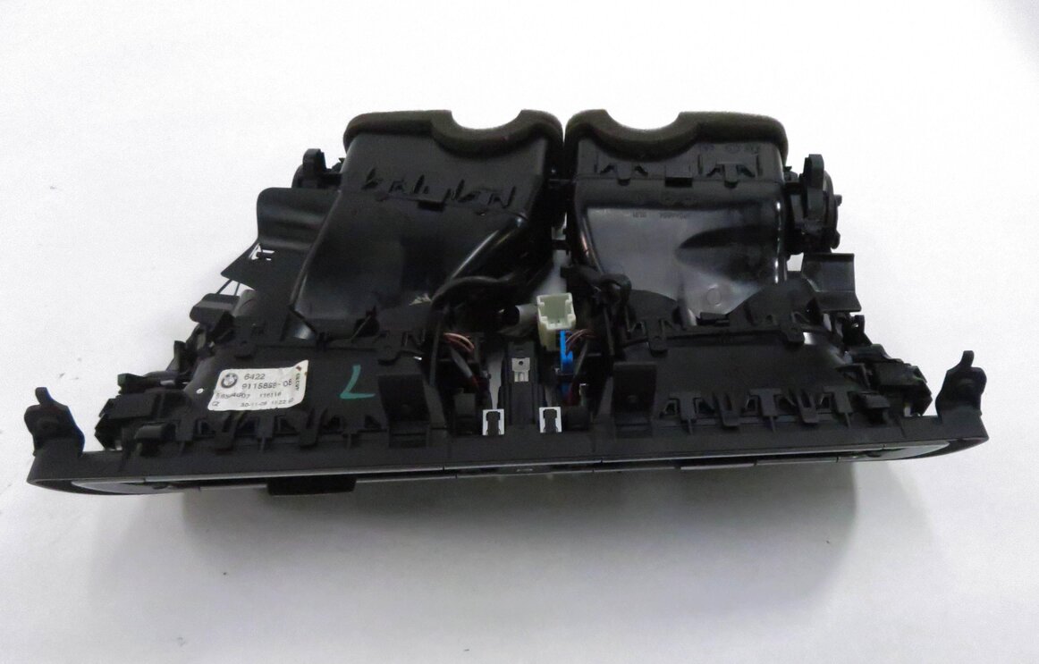 Thumbnail 8: 2010 BMW 750i (F01) CENTER DASH HEATER A/C AIR VENT w/ HAZARD & CENTRAL LOCK