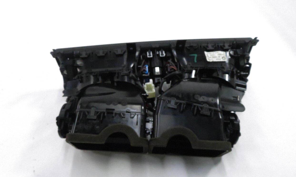 Thumbnail 9: 2010 BMW 750i (F01) CENTER DASH HEATER A/C AIR VENT w/ HAZARD & CENTRAL LOCK