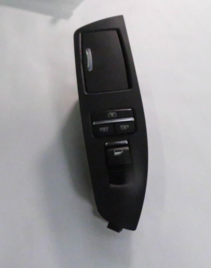 Thumbnail 4: 2010 BMW 750i (F01) LEFT REAR DOOR WINDOW SWITCH w/ SUNSHADE CONTROL (BLACK)