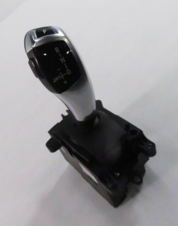 09-16 BMW 528i 535i 550i 740i 750i 760i (F01 F07 F10) TRANSMISSION GEAR SHIFTER