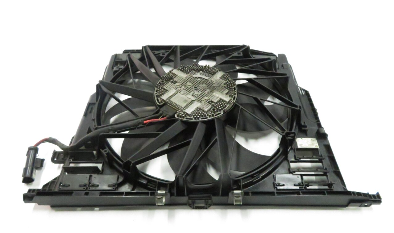 Thumbnail 6: 2010-2018 BMW 550i 550iGT 650i 750i B7 (F01 F06 F10) 850w RADIATOR COOLING FAN