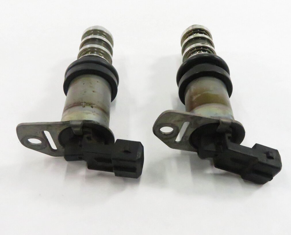 Thumbnail 2: 2010 BMW 750i (F01) 4.4L N63 TWIN TURBO ENGINE - VANOS TIMING SOLENOID SET-2
