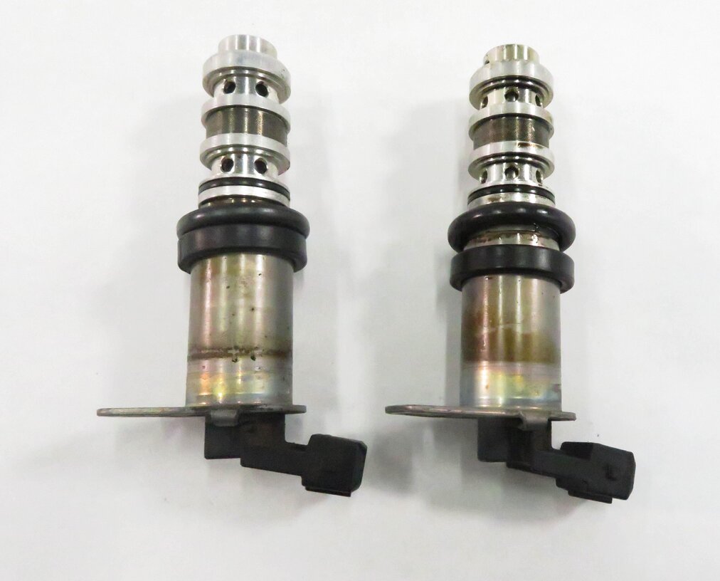 Thumbnail 3: 2010 BMW 750i (F01) 4.4L N63 TWIN TURBO ENGINE - VANOS TIMING SOLENOID SET-2