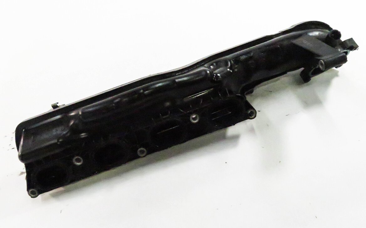 08-14 BMW 550i 650i 750i X5 X6 (F01 F10 E70 E71) 4.4L N63 RIGHT INTAKE MANIFOLD