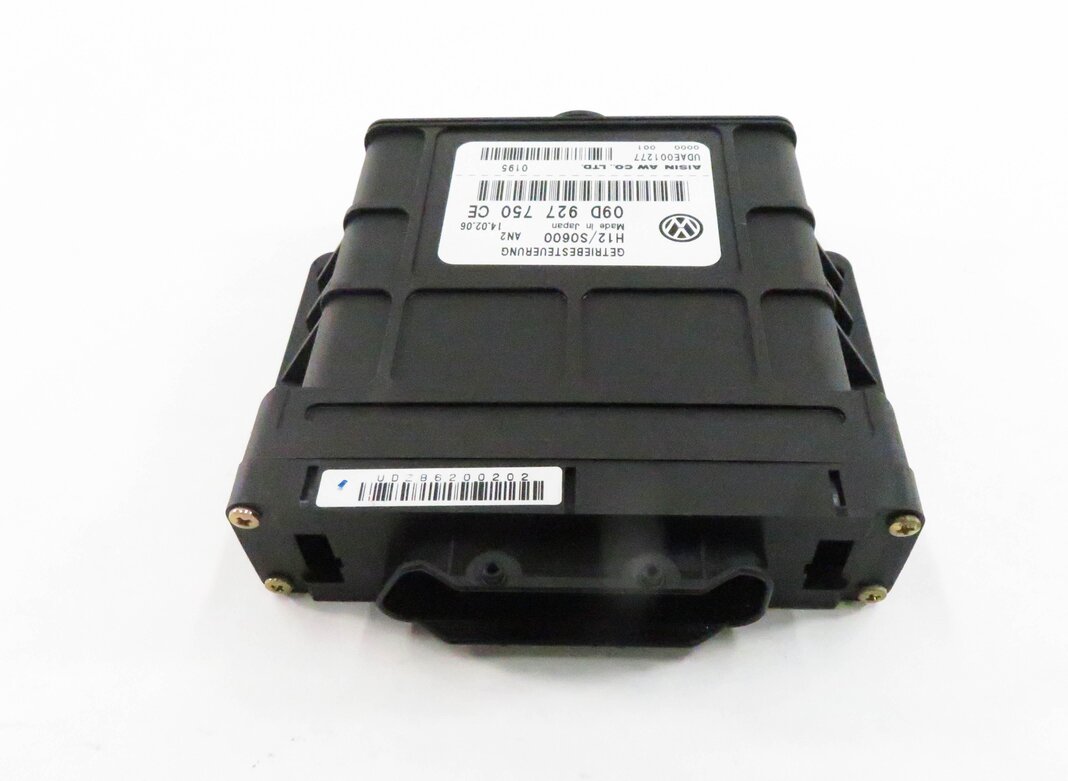 Thumbnail 2: 2004 PORSCHE CAYENNE (955) A/T AUTOMATIC TRANSMISSION CONTROL MODULE