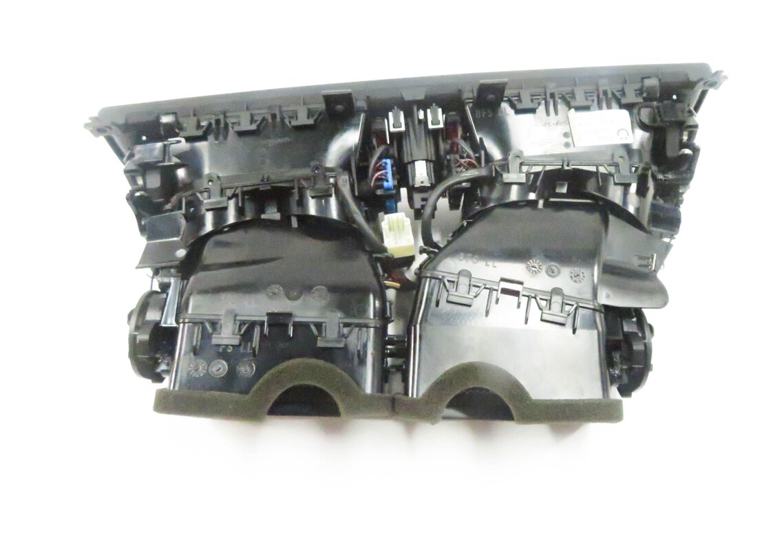 Thumbnail 11: 2009 BMW 750i (F01) CENTER DASH HEATER A/C AIR VENT w/ HAZARD & LOCK SWITCH