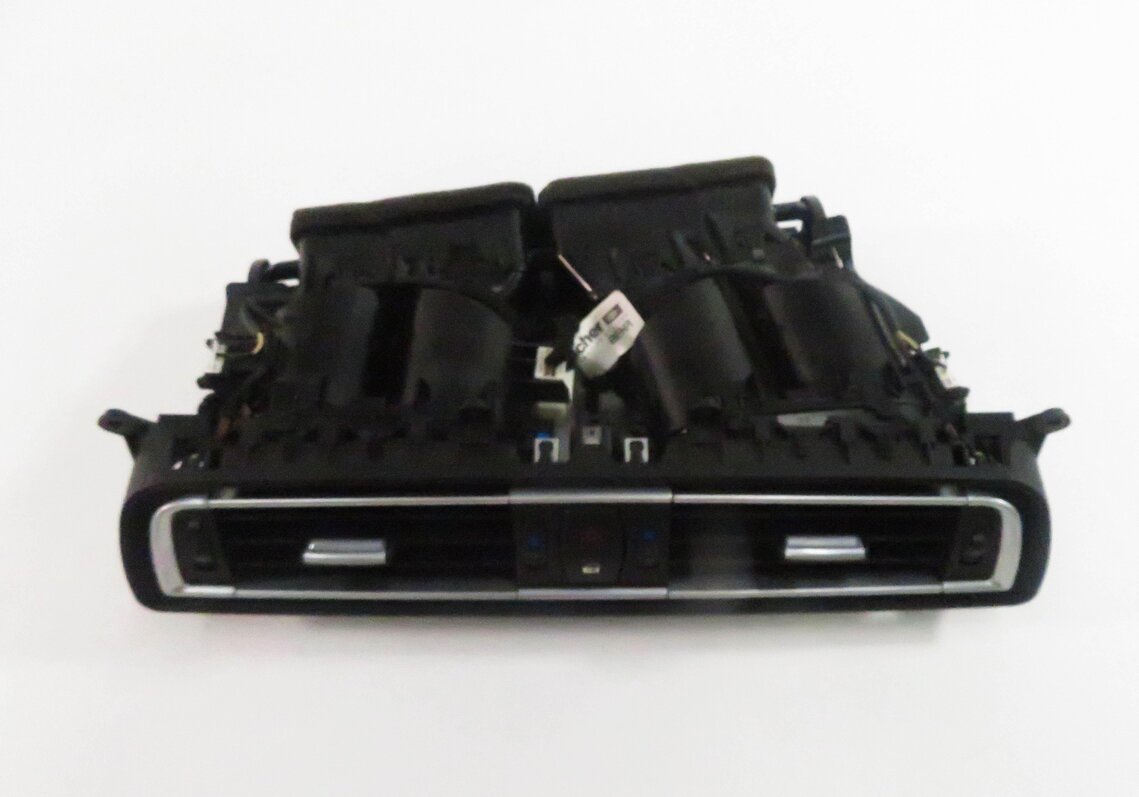 Thumbnail 3: 2009 BMW 750i (F01) CENTER DASH HEATER A/C AIR VENT w/ HAZARD & LOCK SWITCH