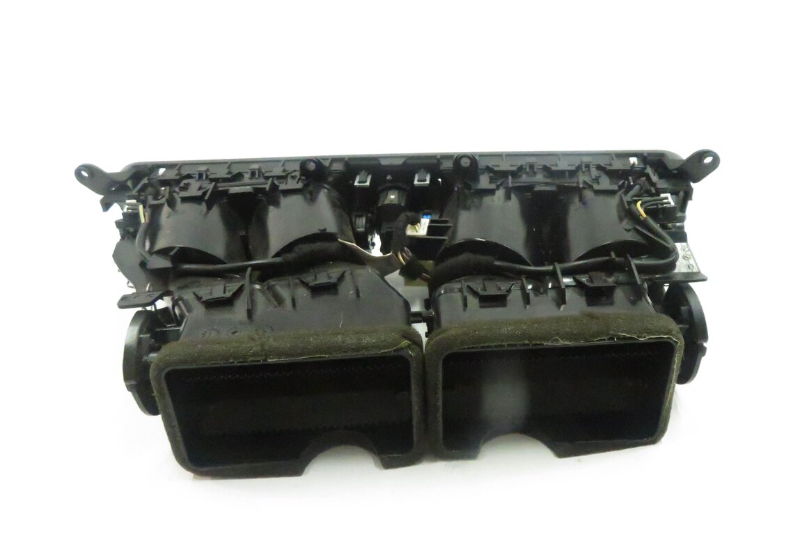 Thumbnail 6: 2009 BMW 750i (F01) CENTER DASH HEATER A/C AIR VENT w/ HAZARD & LOCK SWITCH