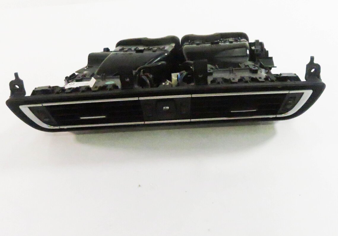 Thumbnail 8: 2009 BMW 750i (F01) CENTER DASH HEATER A/C AIR VENT w/ HAZARD & LOCK SWITCH
