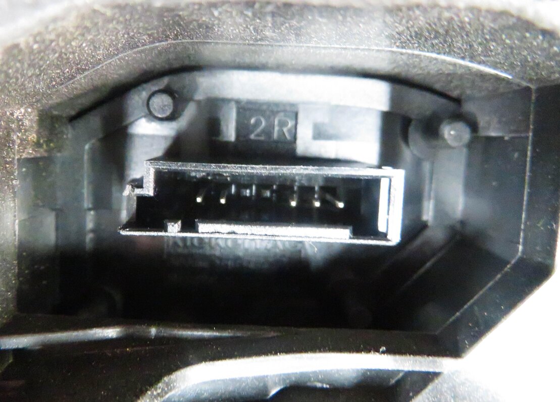 Thumbnail 9: 10-16 BMW 528i 535i 550i 750i 760i (F01 F10) RIGHT FRONT DOOR LATCH (SOFT CLOSE)