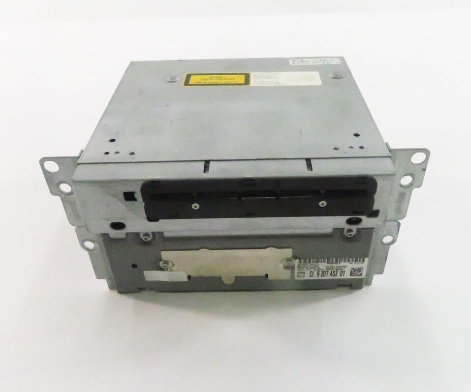 Thumbnail 2: 2009-2010 BMW 750i (F01) AM/FM RADIO STEREO RECEIVER CD PLAYER (2-DIN)