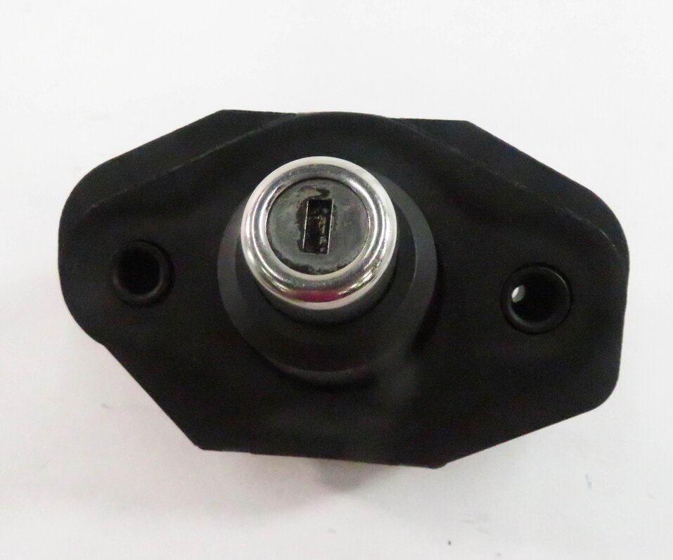 Thumbnail 10: 2009 BMW 750i (F01) DRIVER DOOR LOCK CYLINDER / TRUNK LOCK CYLINDER KEY SET-3