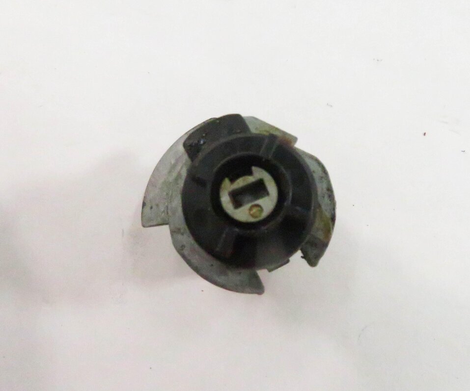 Thumbnail 9: 2009 BMW 750i (F01) DRIVER DOOR LOCK CYLINDER / TRUNK LOCK CYLINDER KEY SET-3