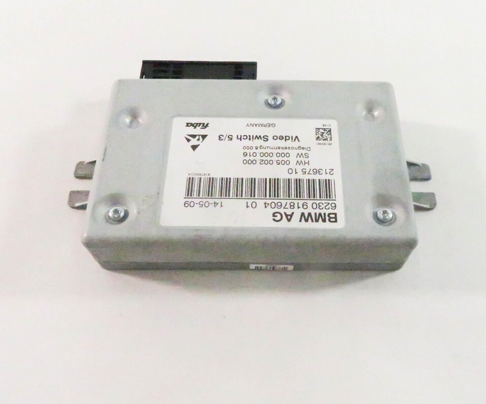 Thumbnail 6: 2009 BMW 750i (F01) REAR ENTERTAINMENT VIDEO SWITCH CONTROL MODULE