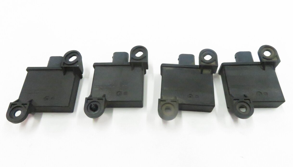 Thumbnail 6: 2009 BMW 750i (F01) ACTIVE CRUISE CONTROL SRR ACC RADAR CONTROL MODULE