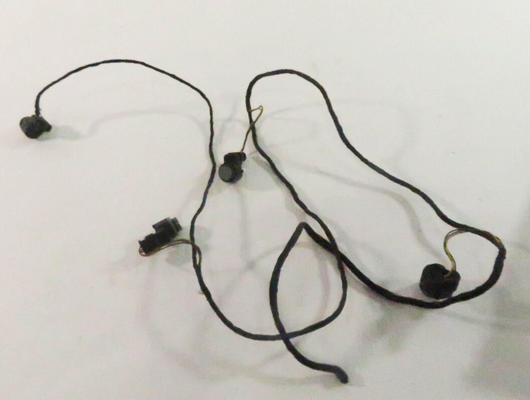 2009 BMW 750i (F01) REAR PDC PARK DISTANCE SENSOR SET w/ HARNESS (SPACE GRAY)