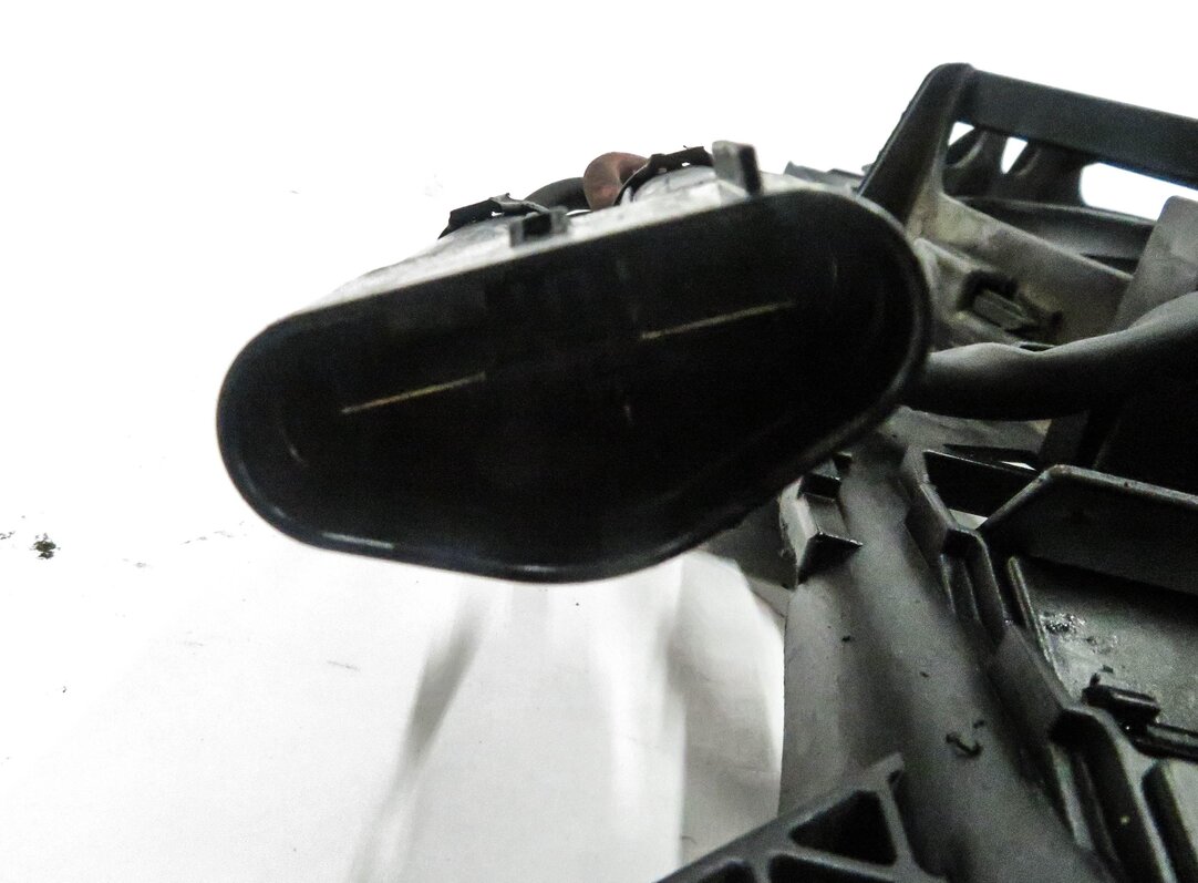 Thumbnail 10: 2010-2018 BMW 550i 550iGT 650i 750i B7 (F01 F06 F10) 850w RADIATOR COOLING FAN
