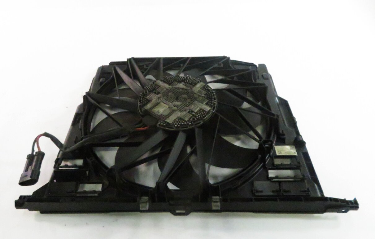 Thumbnail 6: 2010-2018 BMW 550i 550iGT 650i 750i B7 (F01 F06 F10) 850w RADIATOR COOLING FAN