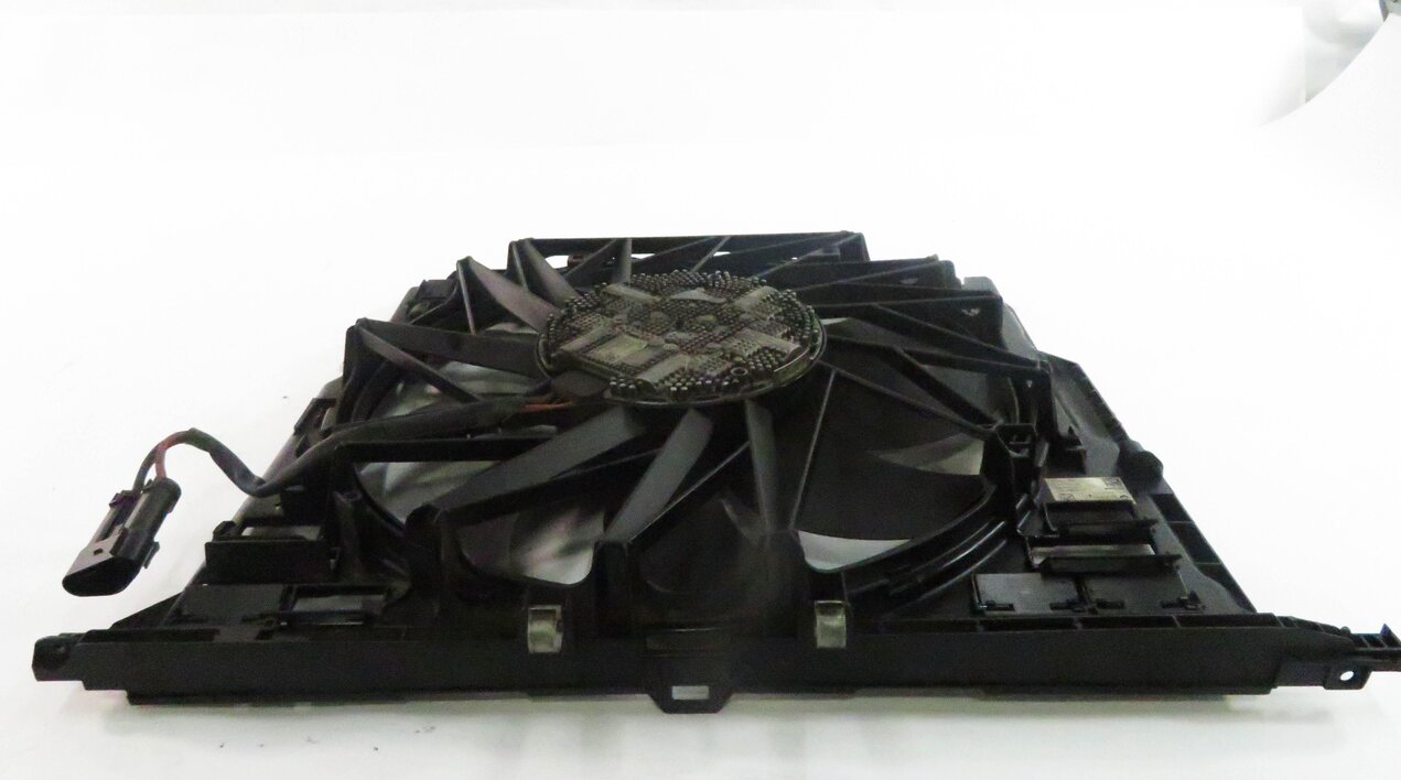 Thumbnail 7: 2010-2018 BMW 550i 550iGT 650i 750i B7 (F01 F06 F10) 850w RADIATOR COOLING FAN