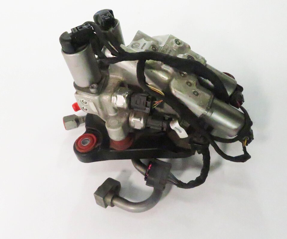 Thumbnail 5: 2009 BMW 750i (F01) DYNAMIC DRIVE SUSPENSION VALVE BLOCK