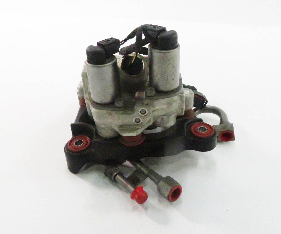 Thumbnail 6: 2009 BMW 750i (F01) DYNAMIC DRIVE SUSPENSION VALVE BLOCK