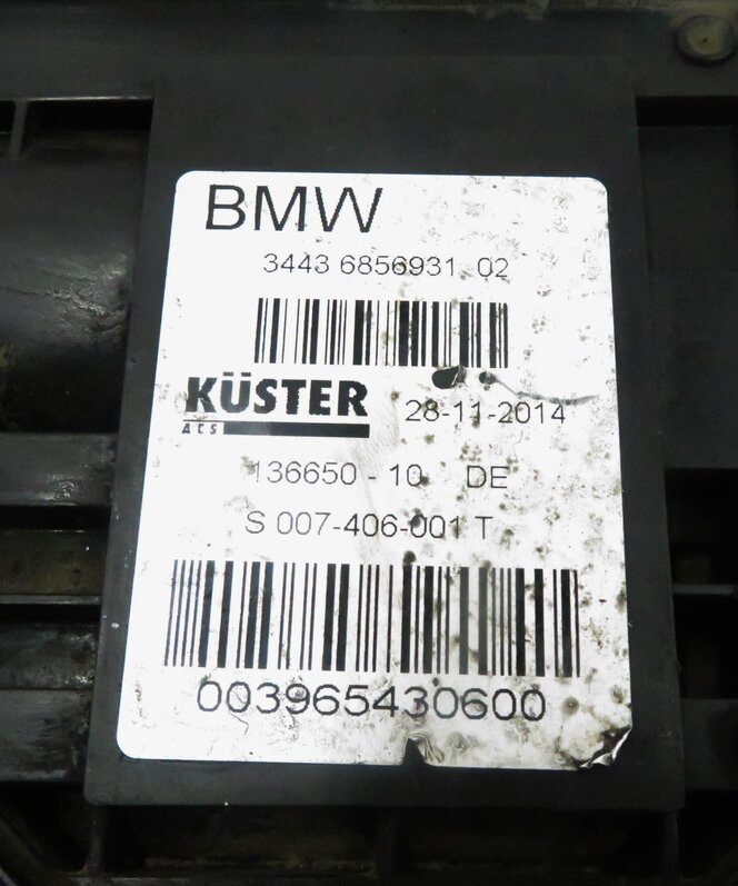 Thumbnail 8: 2009 BMW 750i (F01) PARKING BRAKE ACTUATOR MOTOR w/ CABLES