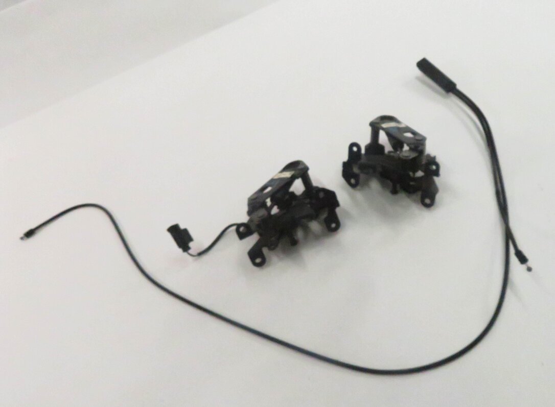 2009 BMW 750i (F01) FRONT LEFT & RIGHT LOWER HOOD LOCK LATCH SET-2 w/ CABLE