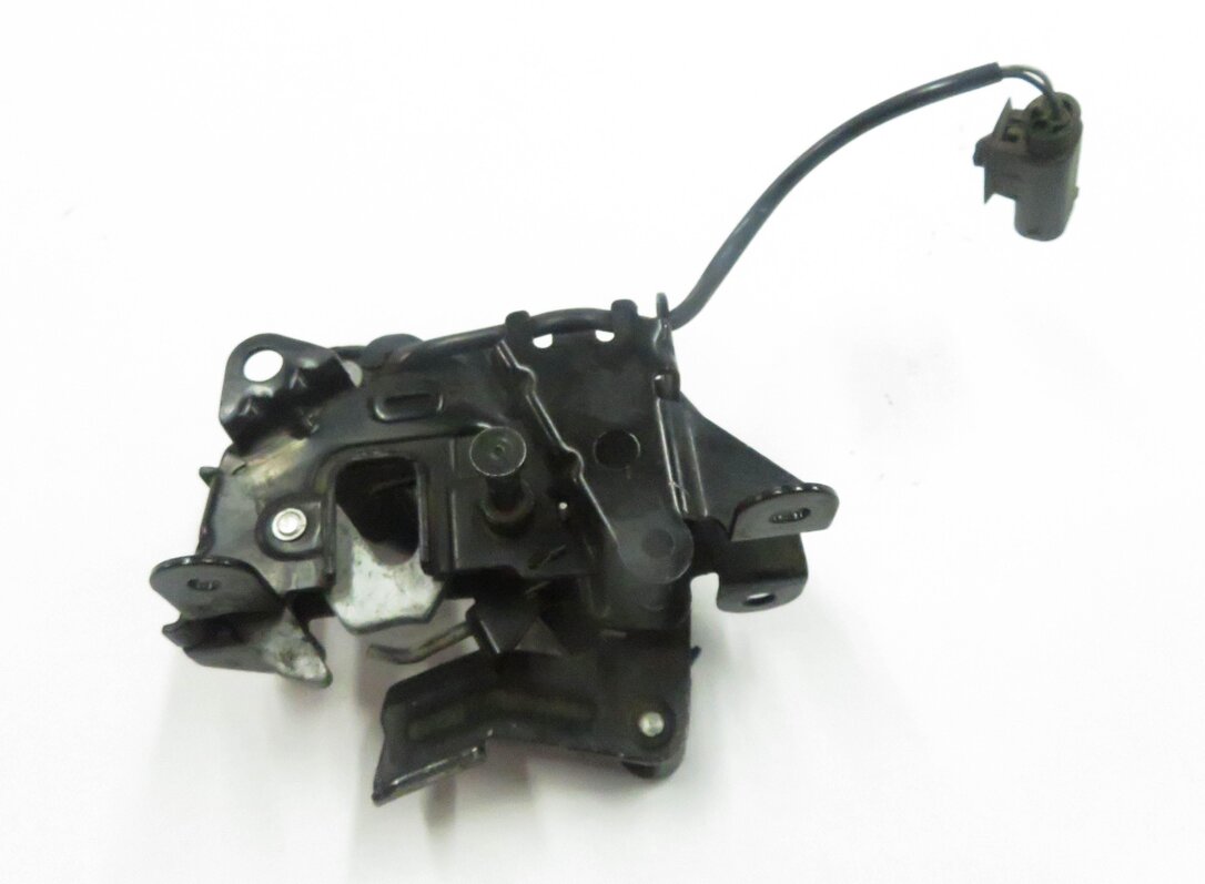 Thumbnail 10: 2009 BMW 750i (F01) FRONT LEFT & RIGHT LOWER HOOD LOCK LATCH SET-2 w/ CABLE