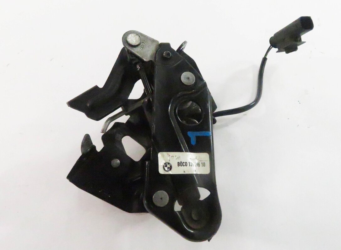 Thumbnail 11: 2009 BMW 750i (F01) FRONT LEFT & RIGHT LOWER HOOD LOCK LATCH SET-2 w/ CABLE