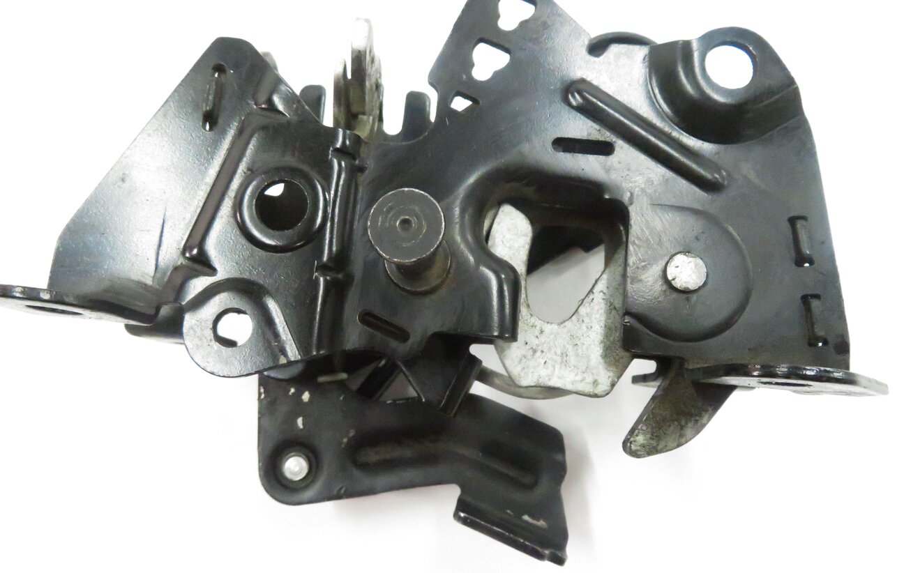 Thumbnail 7: 2009 BMW 750i (F01) FRONT LEFT & RIGHT LOWER HOOD LOCK LATCH SET-2 w/ CABLE
