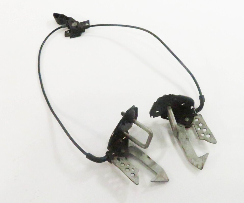 2009 BMW 750i (F01) FRONT LEFT & RIGHT UPPER HOOD LOCK LATCH SET-2 w/ CABLE