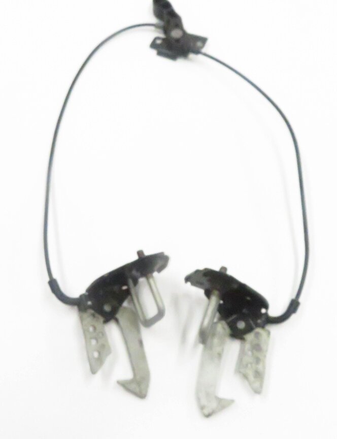 Thumbnail 3: 2009 BMW 750i (F01) FRONT LEFT & RIGHT UPPER HOOD LOCK LATCH SET-2 w/ CABLE