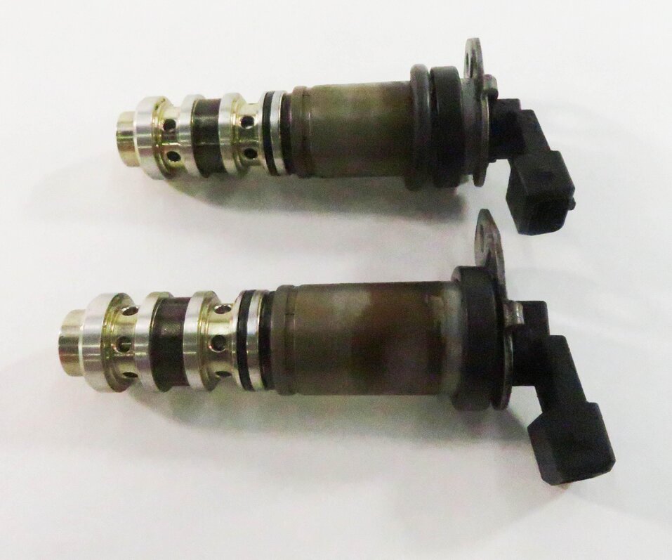 Thumbnail 3: 2009 BMW 750i (F01) 4.4L N63 V8 ENGINE - VVT VANOS TIMING SOLENOID SET-2