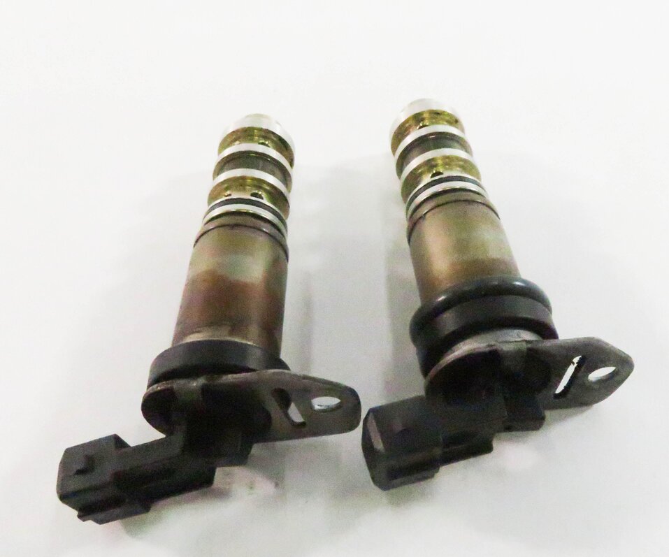Thumbnail 4: 2009 BMW 750i (F01) 4.4L N63 V8 ENGINE - VVT VANOS TIMING SOLENOID SET-2