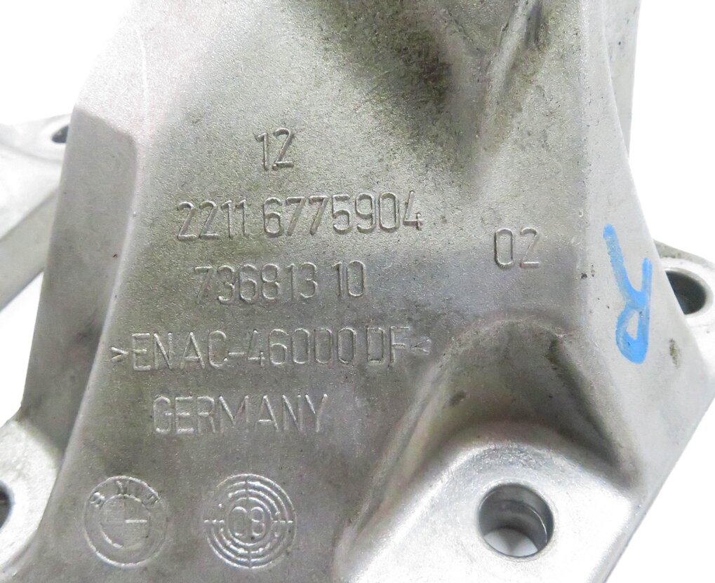 Thumbnail 8: 2009 BMW 750i (F01) 4.4L V8 ENGINE - LEFT & RIGHT MOTOR MOUNT BRACKET SET-2
