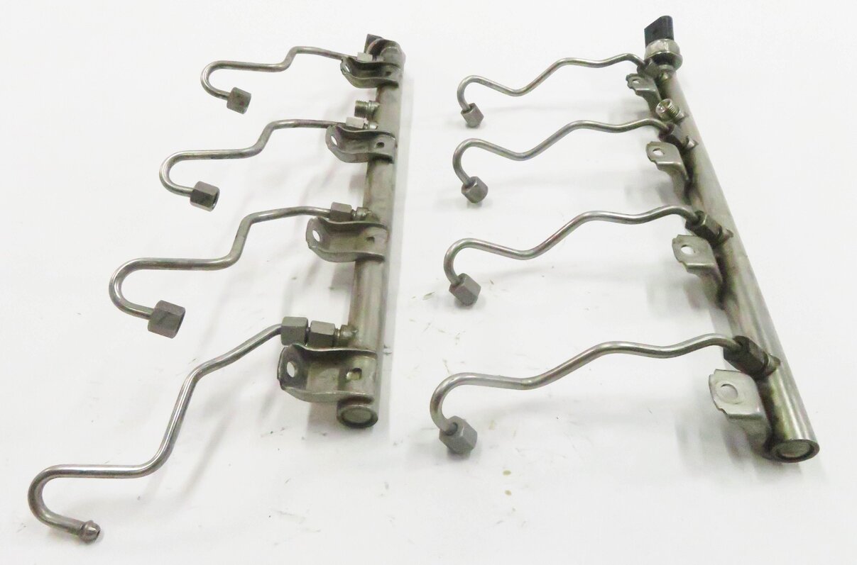 Thumbnail 5: 2009 BMW 750i (F01) 4.4L N63 V8 ENGINE - LEFT & RIGHT FUEL RAIL SET-2