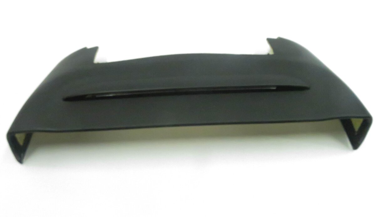 Thumbnail 3: 2009 BMW 750i (F01) LEFT FRONT DRIVER LIGHTED SEAT BACK PANEL TRIM (BLACK)