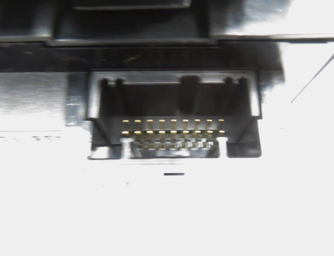 Thumbnail 8: 2012 RANGE ROVER (L322) REAR HEATER A/C TEMPERATURE CLIMATE CONTROL PANEL
