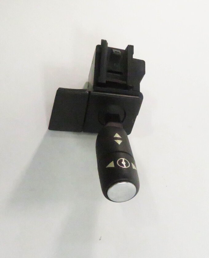 Thumbnail 5: 2012 RANGE ROVER (L322) STEERING POSITION ADJUSTMENT SWITCH