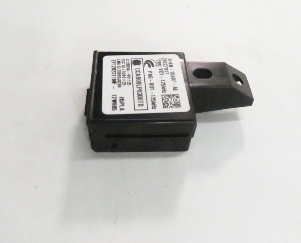 Thumbnail 3: 2012 RANGE ROVER (L322) KEYLESS ENTRY ANTENNA SENSOR MODULE