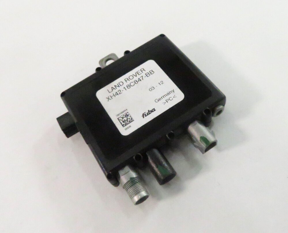 2012 RANGE ROVER (L322) ANTENNA AMP AMPLIFIER CIRCUIT CONTROL MODULE