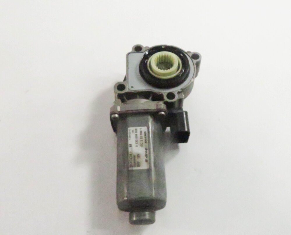 Thumbnail 9: 05-16 LR3 LR4 / RANGE ROVER SPORT (L320 L322) TRANSFER CASE ELECTRIC SHIFT MOTOR